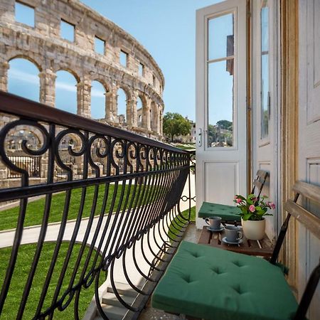 Amphitheatre Premium Apartment With Seaview Pula Exterior foto